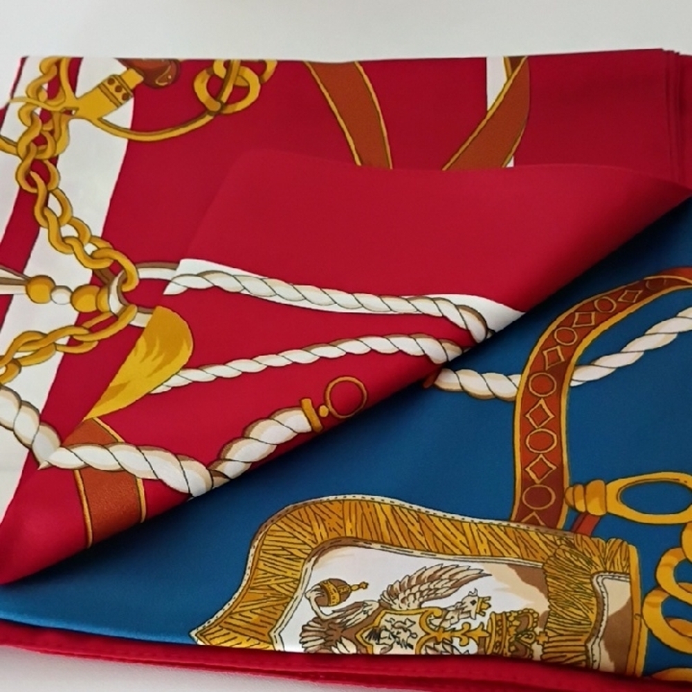 Vintage Scarf Pura Seta Art Of The Scarf Made In Italy Red Blue Chain Square - Picture 2 of 10